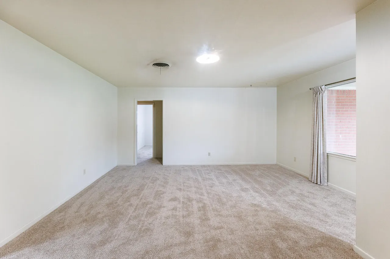 Photo 7 — 5220 7th Street, Lubbock, TX 79416