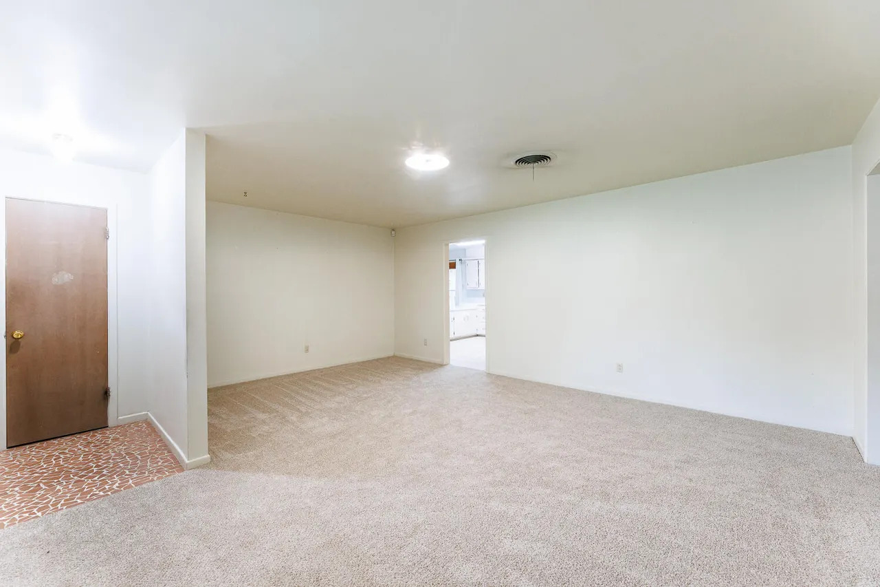 Photo 5 — 5220 7th Street, Lubbock, TX 79416