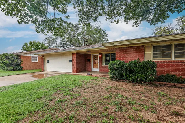 Photo 2 — 5220 7th Street, Lubbock, TX 79416