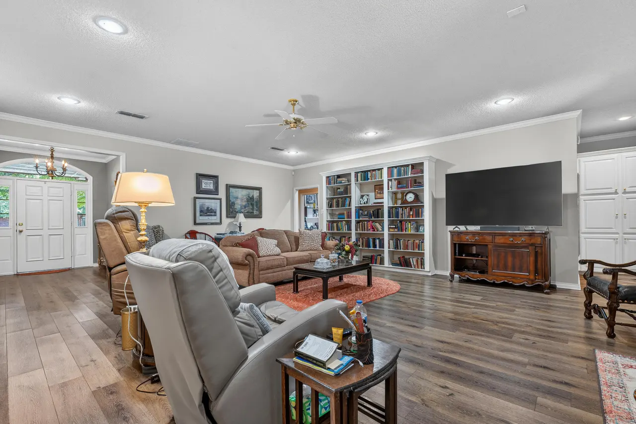 Photo 8 — 7402 95th Street, Lubbock, TX 79424