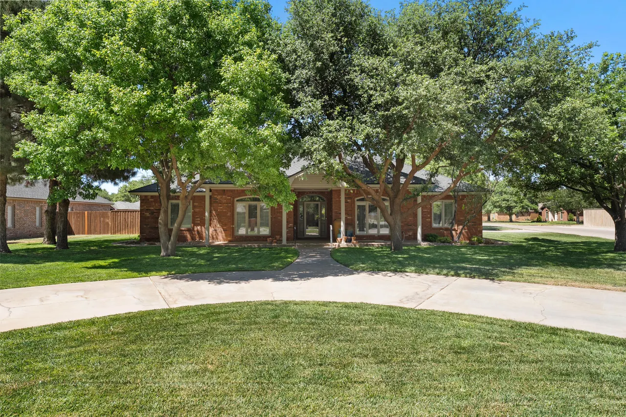 Photo 2 — 7402 95th Street, Lubbock, TX 79424