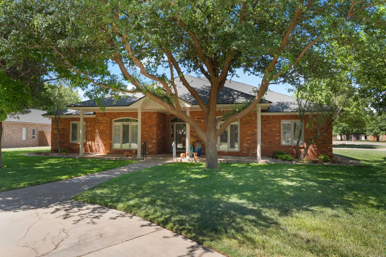 Photo 3 — 7402 95th Street, Lubbock, TX 79424