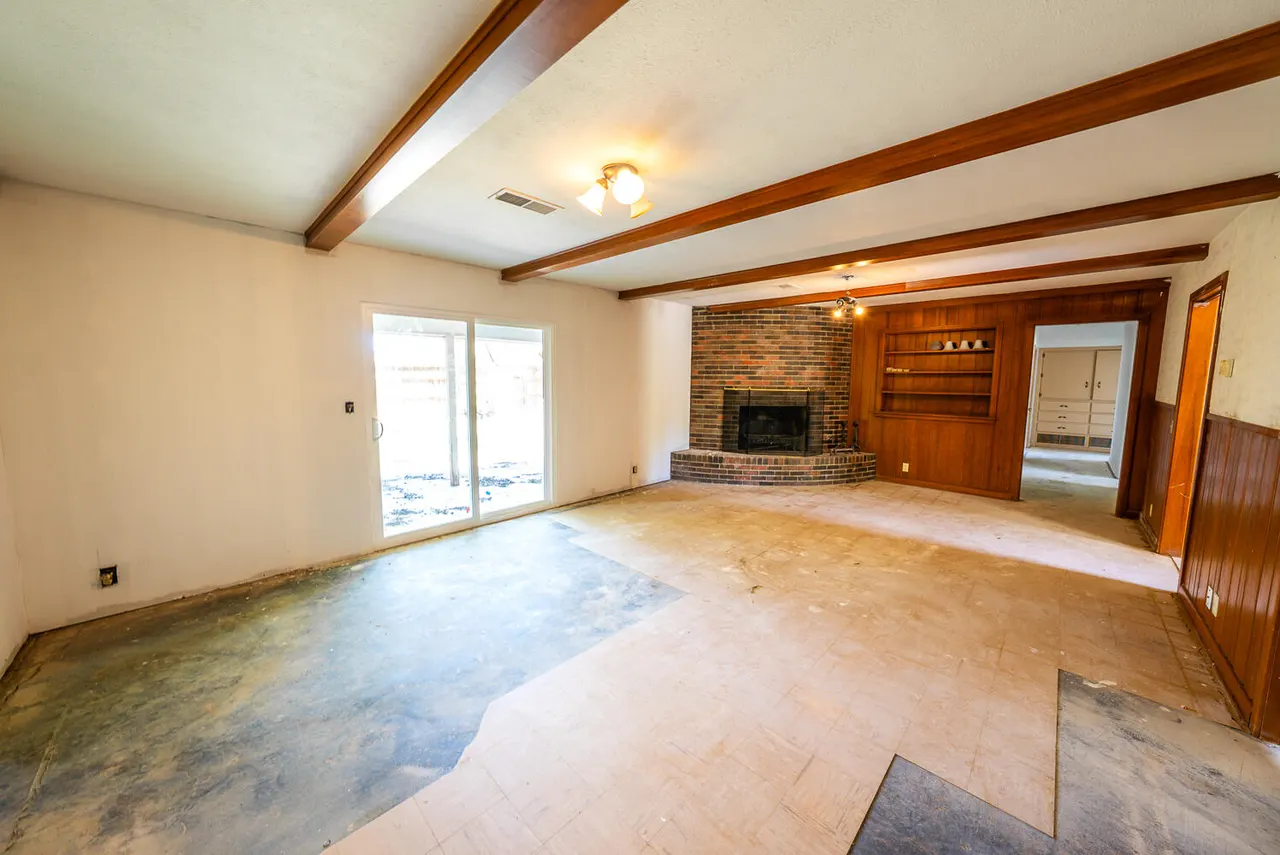 Photo 5 — 3304 53rd Street, Lubbock, TX 79413