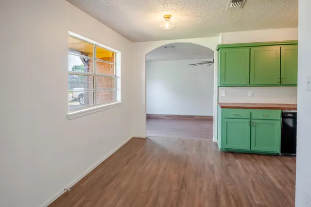Photo 6 — 6408 24th Street, Lubbock, TX 79407
