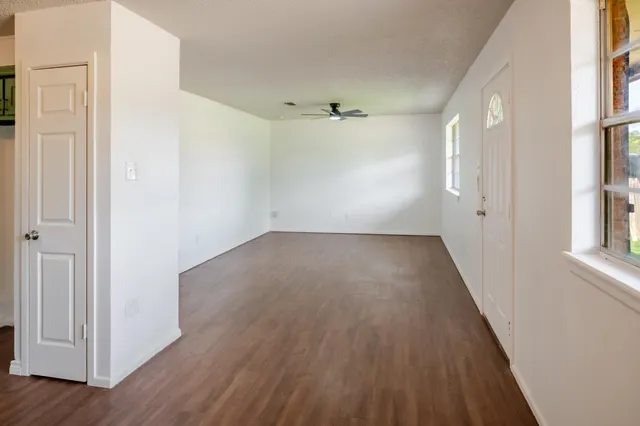 Photo 5 — 6408 24th Street, Lubbock, TX 79407