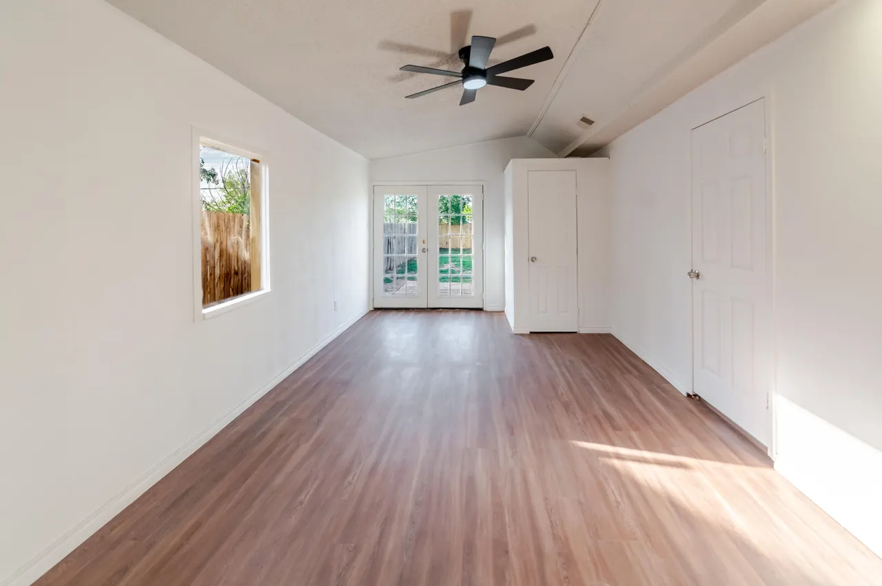 Photo 14 — 6408 24th Street, Lubbock, TX 79407