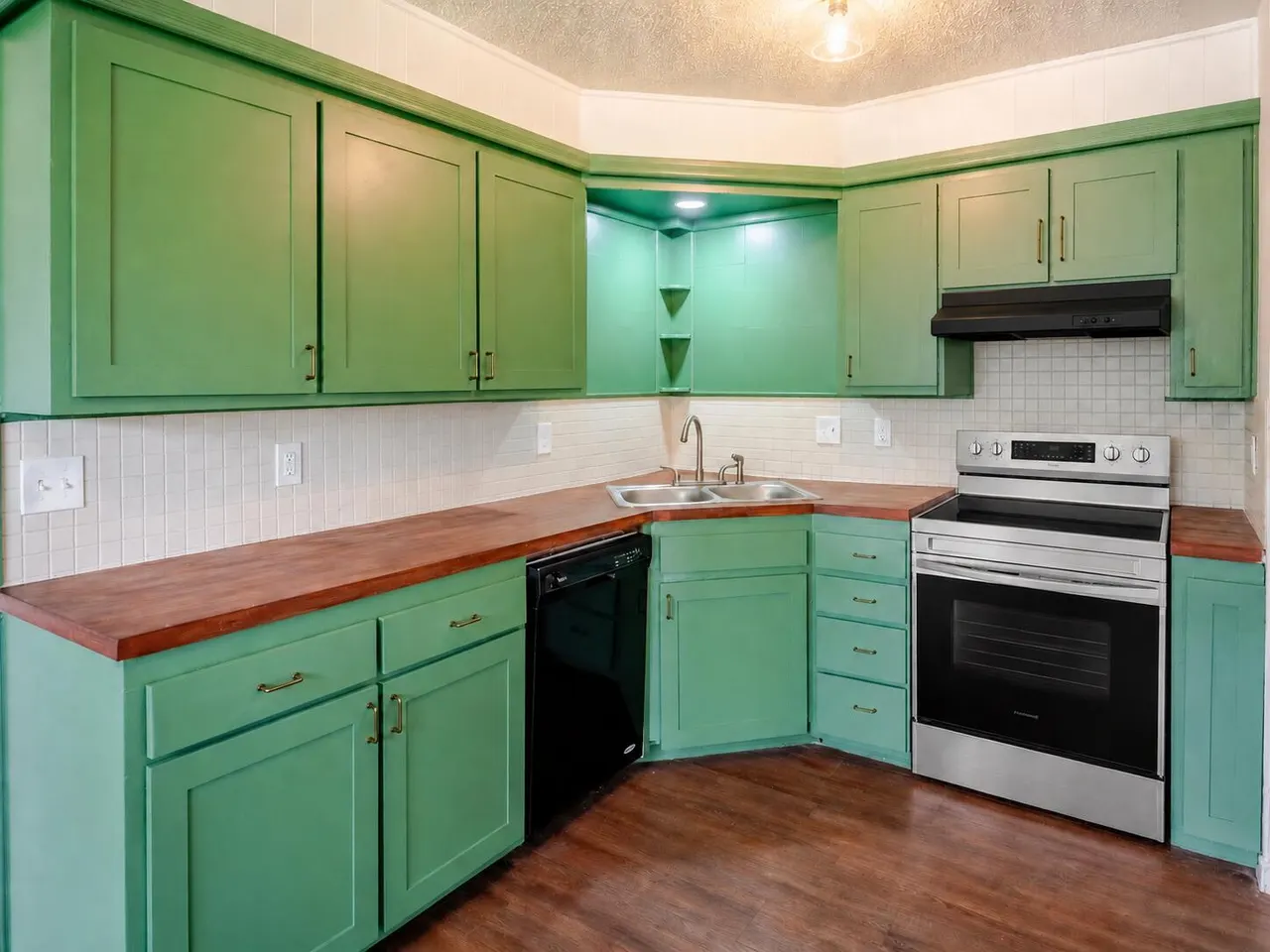 Photo 8 — 6408 24th Street, Lubbock, TX 79407