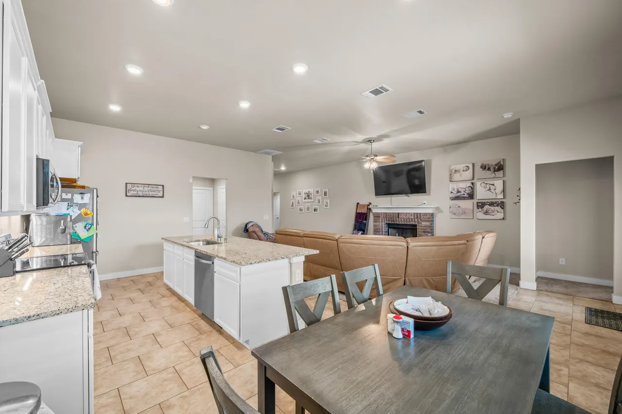 Photo 12 — 10401 Xenia Avenue, Lubbock, TX 79424