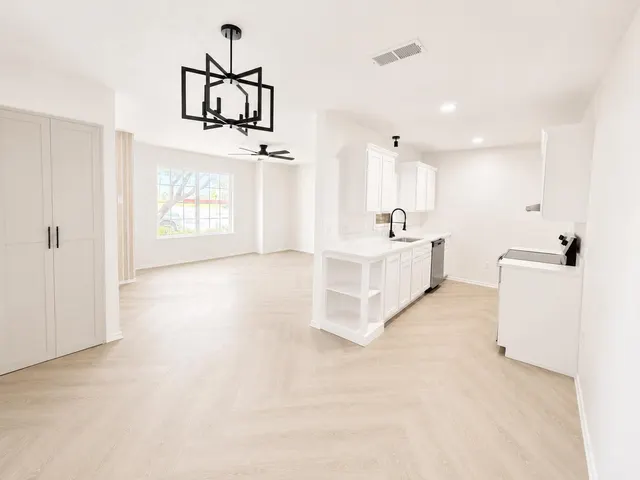 Photo 5 — 2501 110th Street, Lubbock, TX 79423