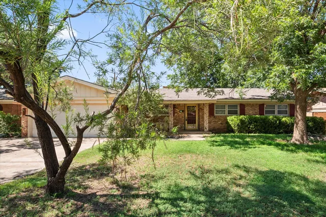 Photo 2 — 4604 27th Street, Lubbock, TX 79410
