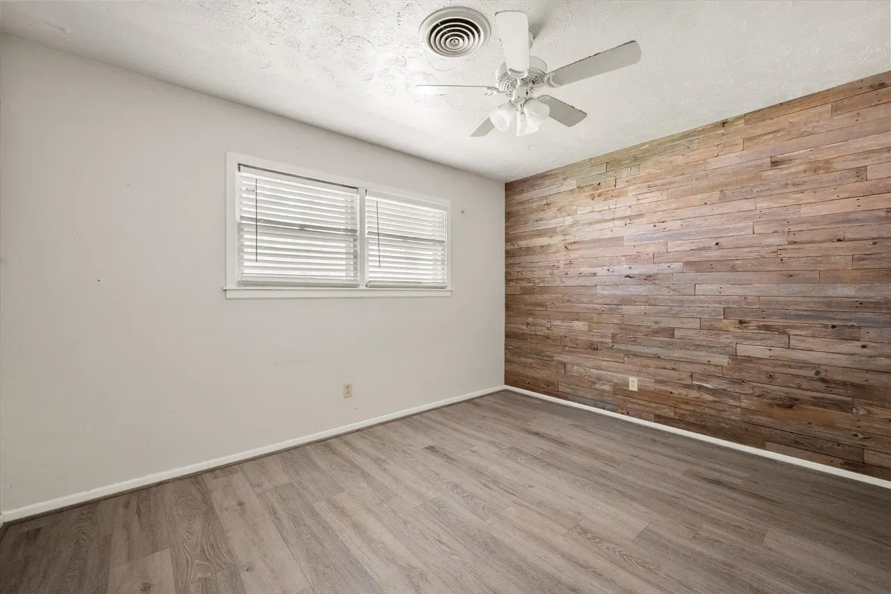 Photo 11 — 4604 27th Street, Lubbock, TX 79410