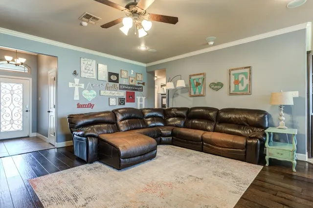 Photo 7 — 6201 102nd Place, Lubbock, TX 79424
