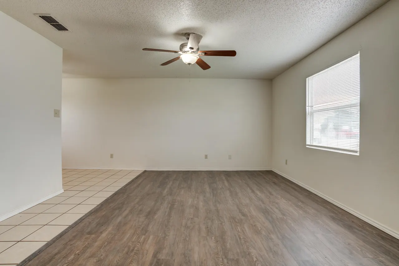 Photo 6 — 6210 22nd Street, Lubbock, TX 79407