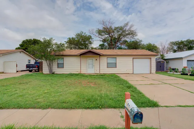 Front exterior — 6210 22nd Street, Lubbock, TX 79407