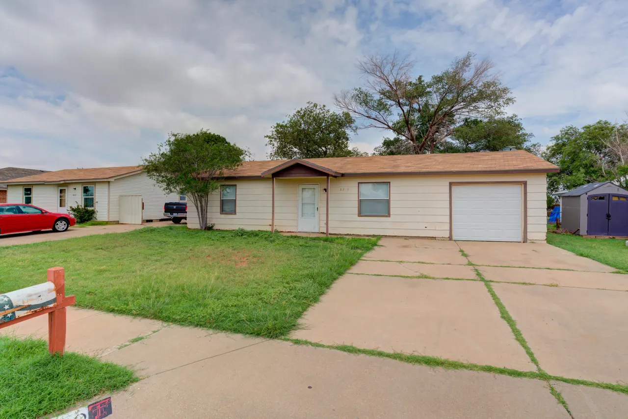 Photo 3 — 6210 22nd Street, Lubbock, TX 79407