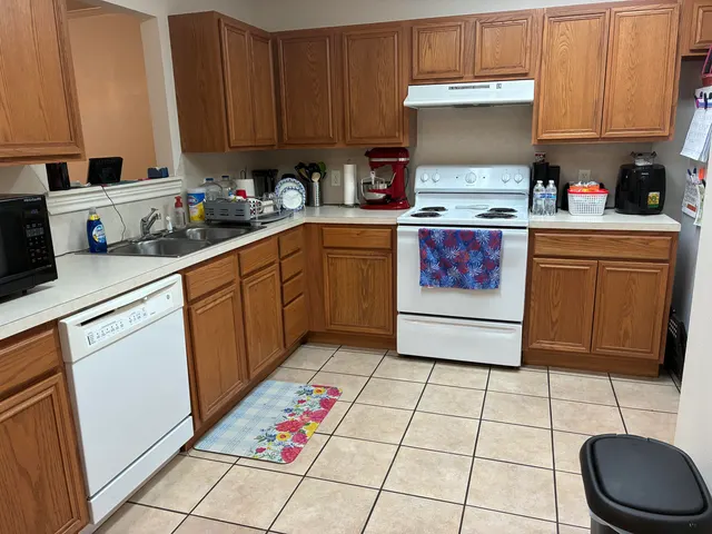 Photo 7 — 801 N Bangor Avenue, Lubbock, TX 79416