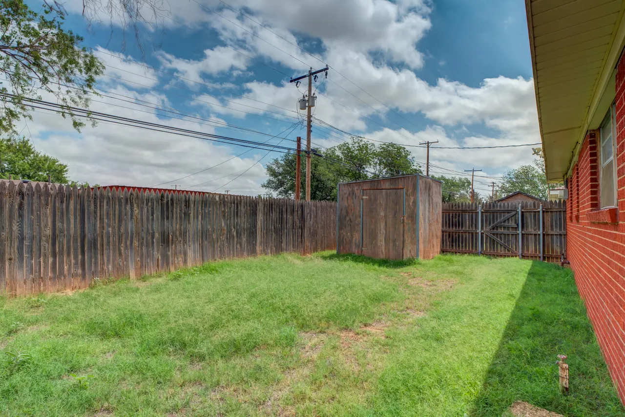 Photo 16 — 608 6th Street, Wolfforth, TX 79382