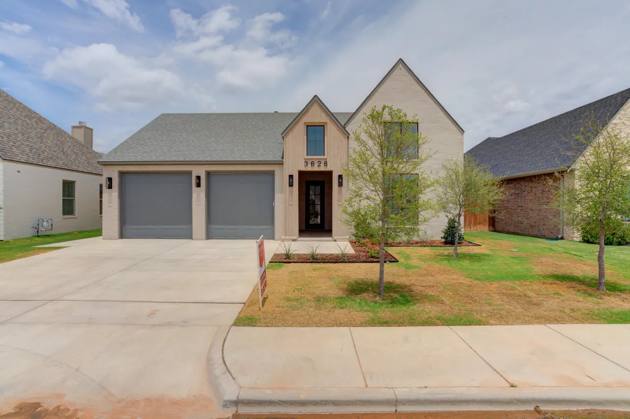 Photo 3 — 3628 122nd Street, Lubbock, TX 79423