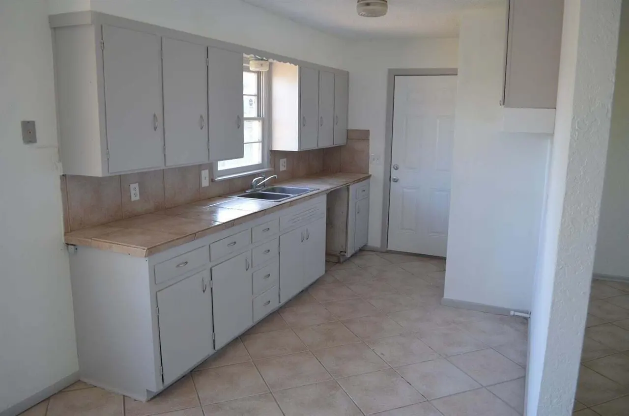 Photo 2 — 2018 E 28th Street, Lubbock, TX 79404