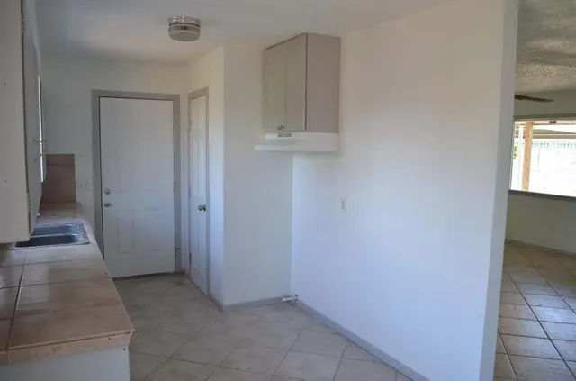 Photo 3 — 2018 E 28th Street, Lubbock, TX 79404