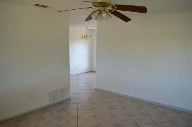 Photo 6 — 2018 E 28th Street, Lubbock, TX 79404