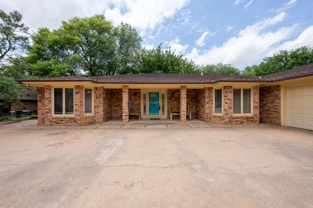 Photo 4 — 21 E Brookhollow Drive, Ransom Canyon, TX 79366