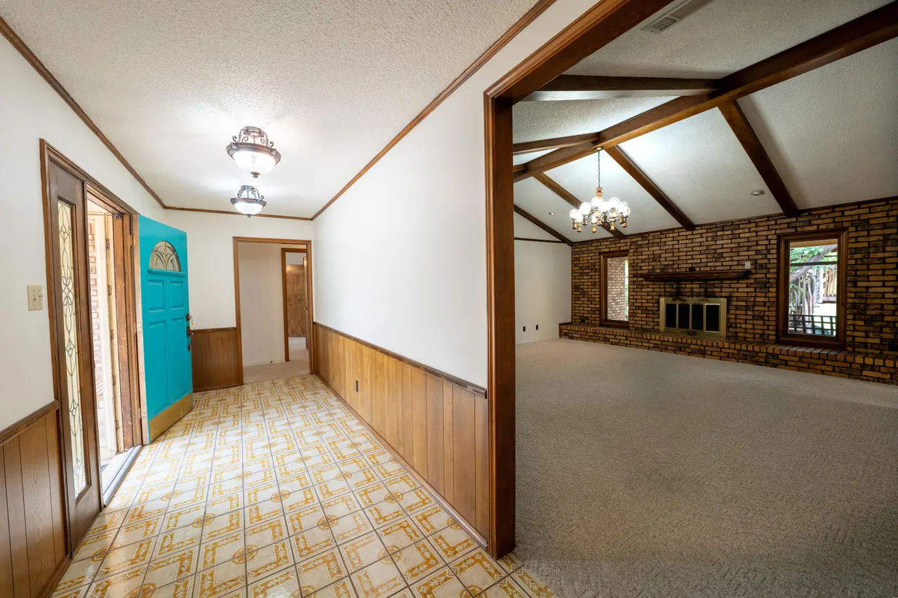 Photo 8 — 21 E Brookhollow Drive, Ransom Canyon, TX 79366