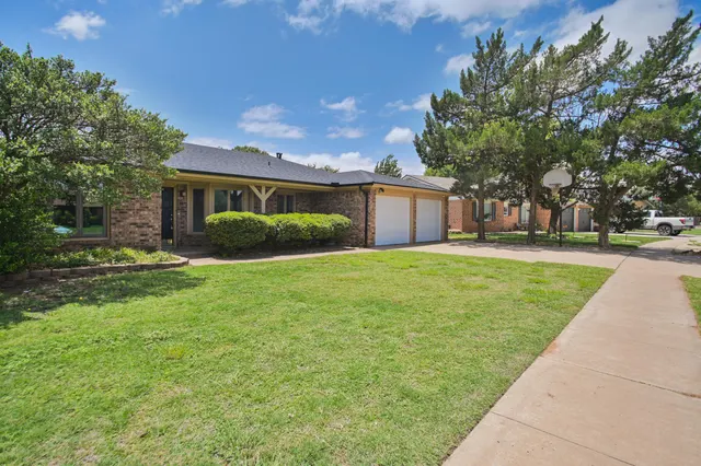 Photo 2 — 5415 93rd Street, Lubbock, TX 79424