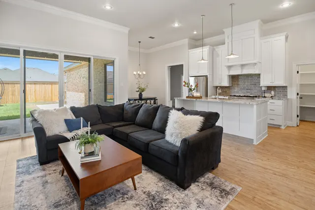 Photo 5 — 7036 100th Street, Lubbock, TX 79424