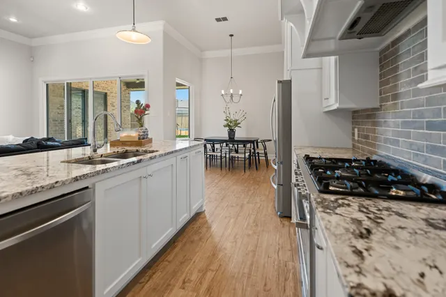 Photo 7 — 7036 100th Street, Lubbock, TX 79424