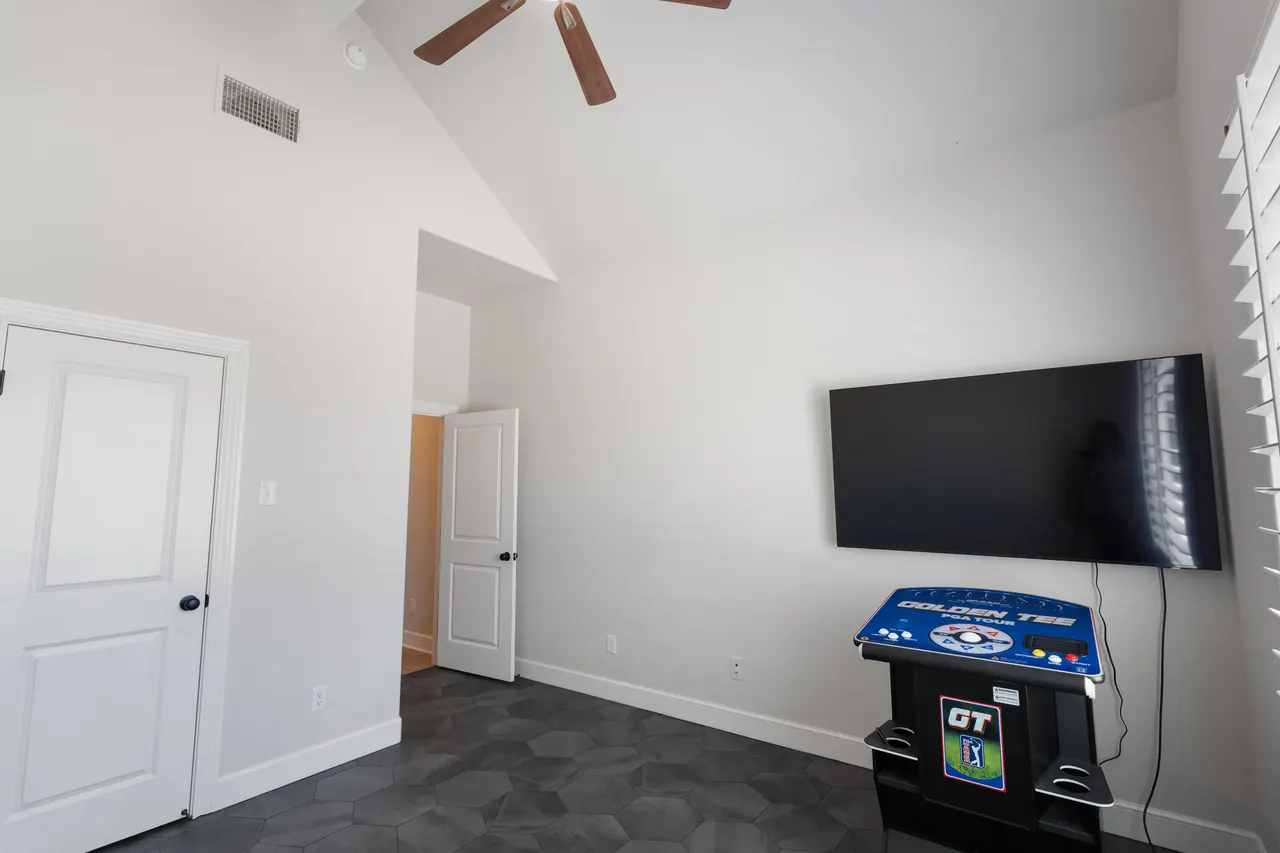 Photo 23 — 7036 100th Street, Lubbock, TX 79424