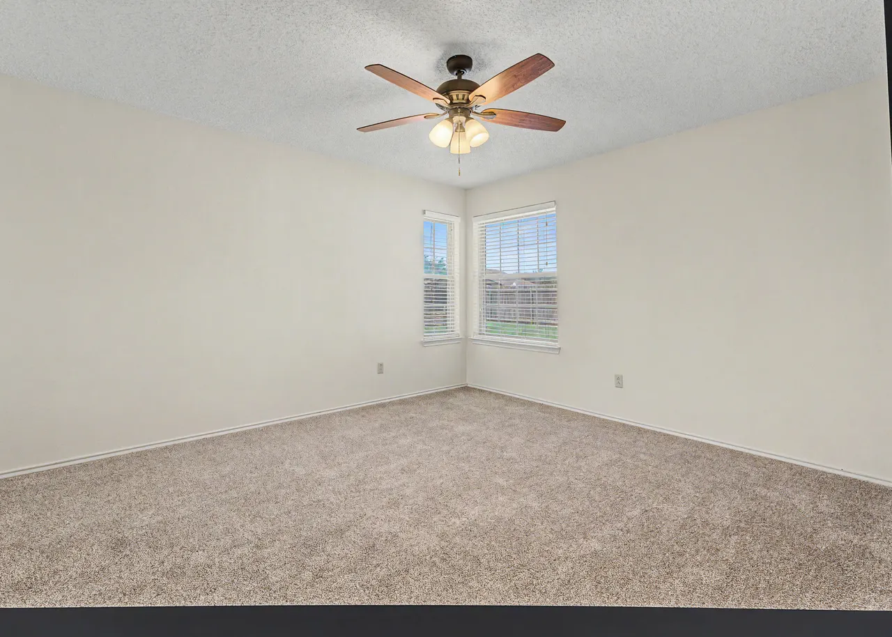 Photo 7 — 405 N Evanston Avenue, Lubbock, TX 79416