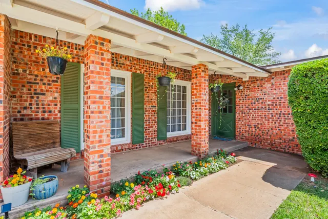 Photo 5 — 3012 56th Street, Lubbock, TX 79413