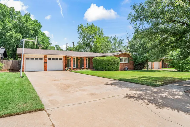 Photo 2 — 3012 56th Street, Lubbock, TX 79413