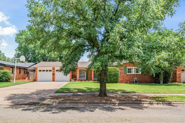 Photo 3 — 3012 56th Street, Lubbock, TX 79413