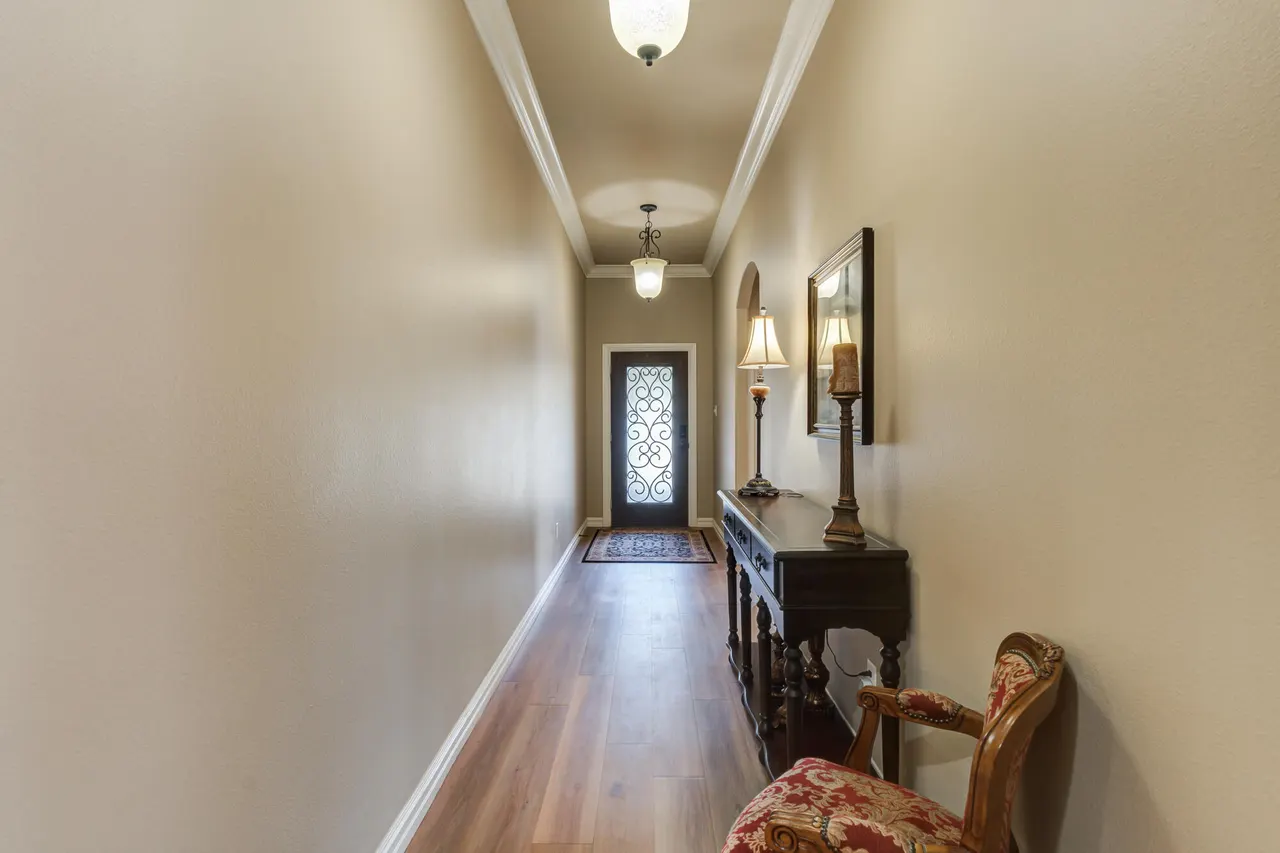 Photo 3 — 29 Tuscan Villas Circle, Lubbock, TX 79423