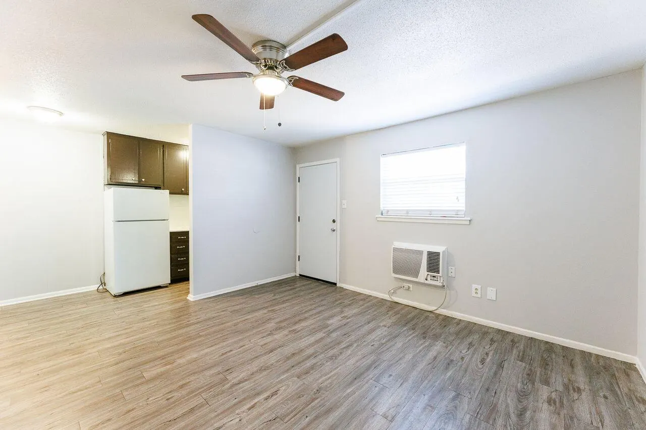 Photo 11 — 3201 35th Street 1, Lubbock, TX 79413