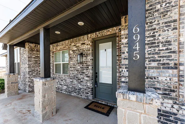 Photo 3 — 6945 103rd Street, Lubbock, TX 79424