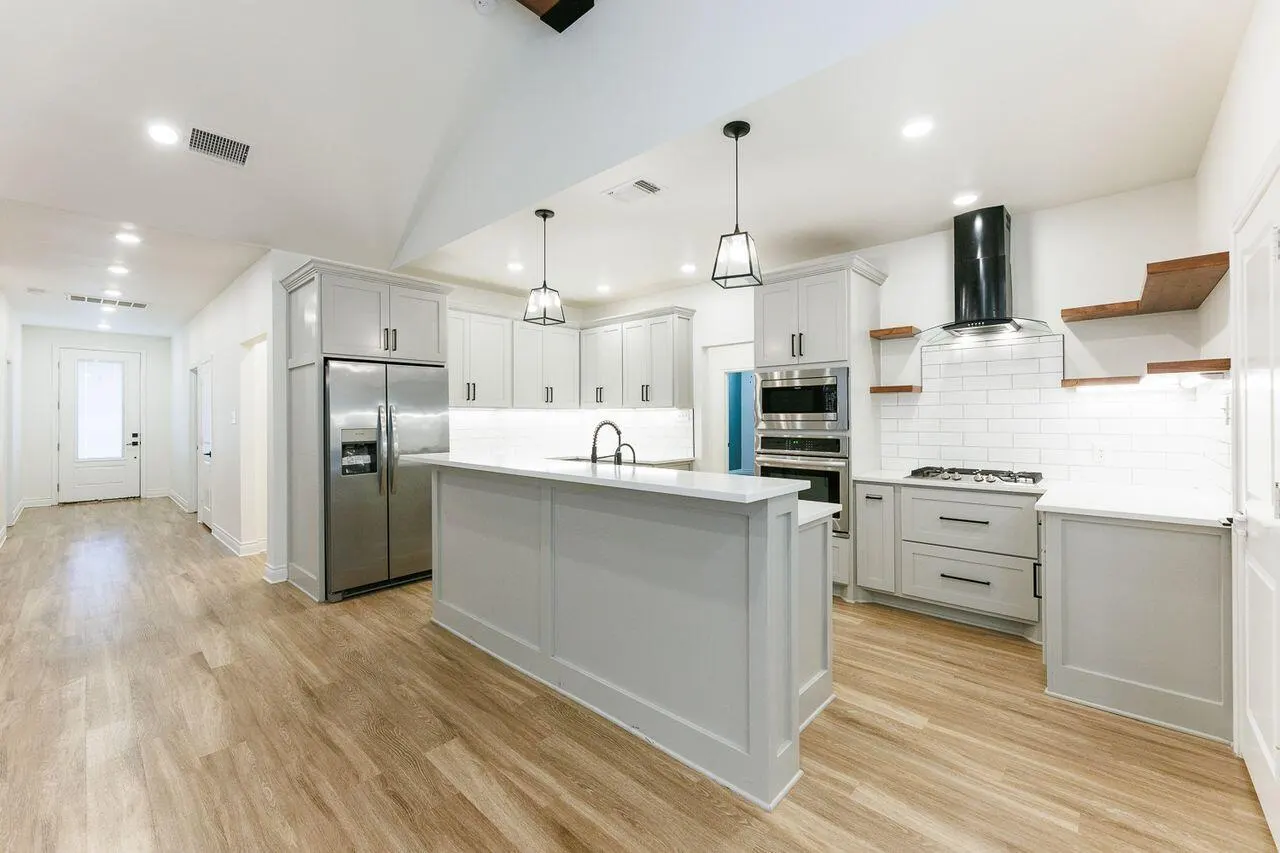 Photo 10 — 6945 103rd Street, Lubbock, TX 79424