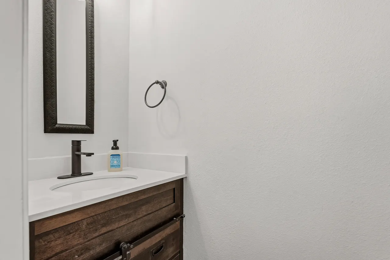 Photo 13 — 5002 94th Street, Lubbock, TX 79424