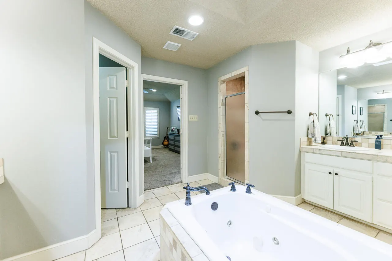 Photo 72 — 3911 100th Street, Lubbock, TX 79423