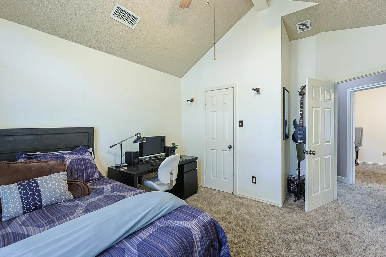 Photo 90 — 3911 100th Street, Lubbock, TX 79423