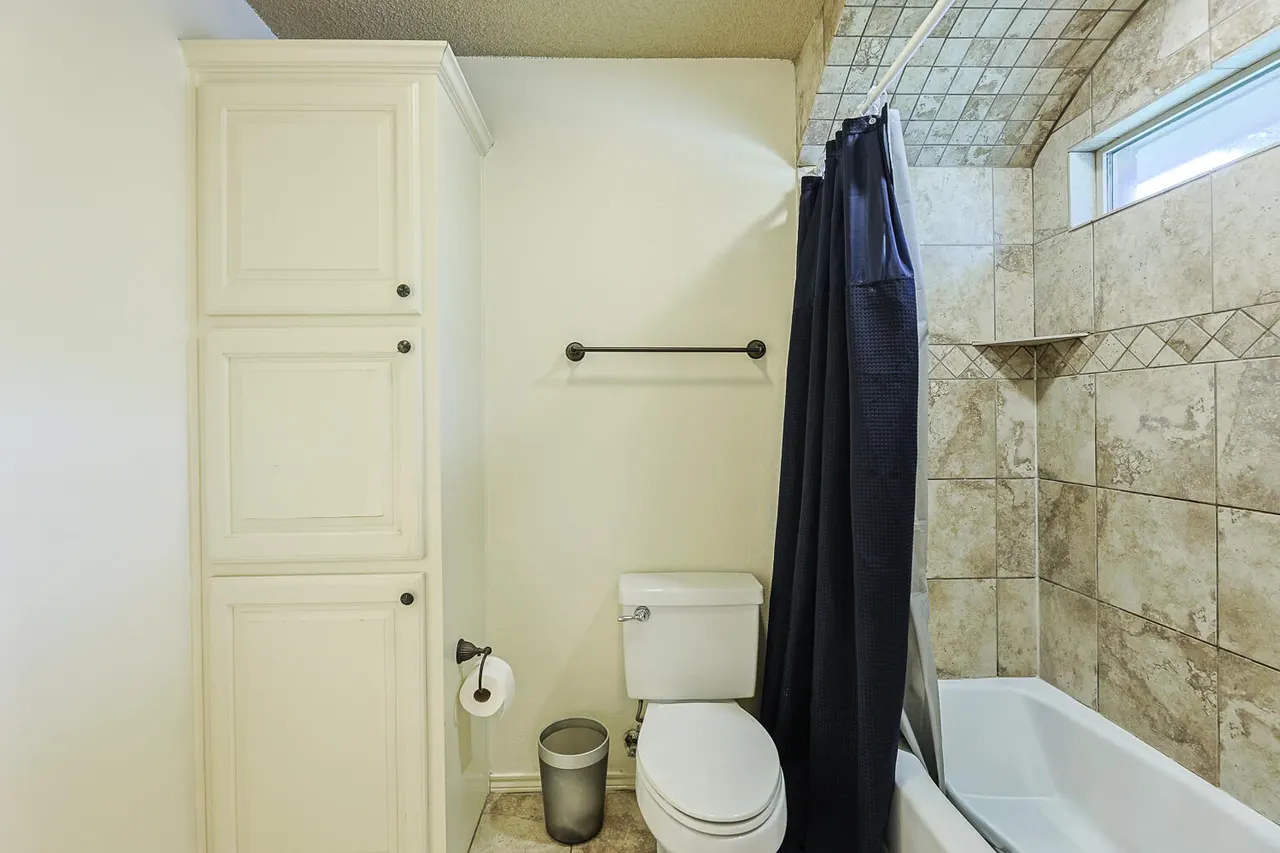Photo 94 — 3911 100th Street, Lubbock, TX 79423