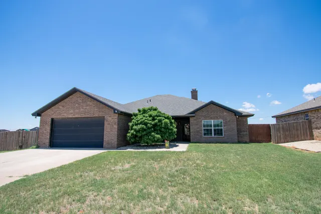 Photo 2 — 1005 Buffalo Court, Abernathy, TX 79311