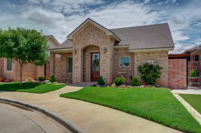Photo 7 — 3825 59th Street, Lubbock, TX 79413