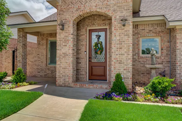 Photo 8 — 3825 59th Street, Lubbock, TX 79413