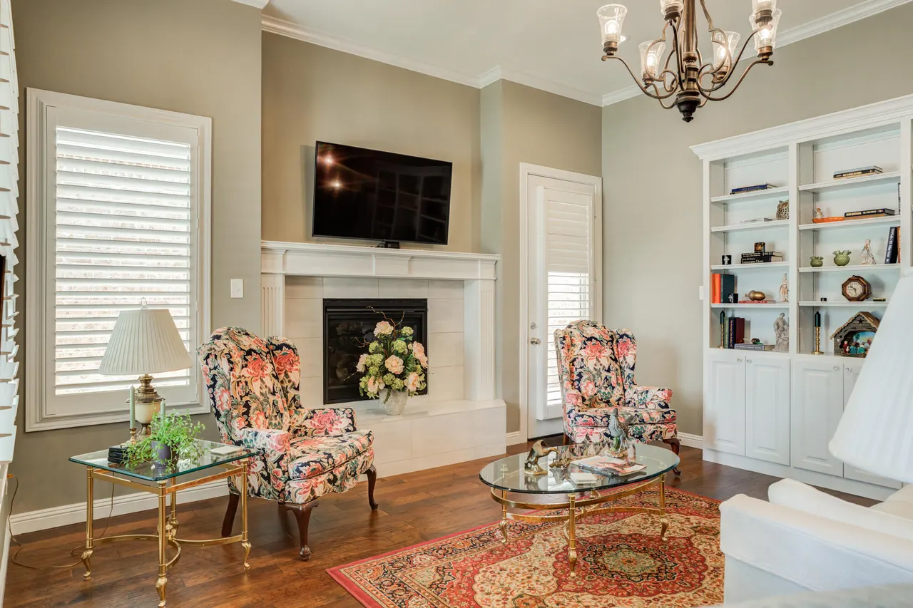 Photo 11 — 3825 59th Street, Lubbock, TX 79413