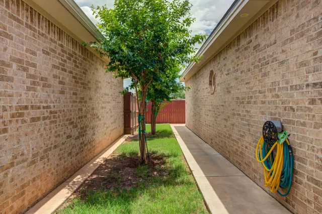 Photo 5 — 3825 59th Street, Lubbock, TX 79413