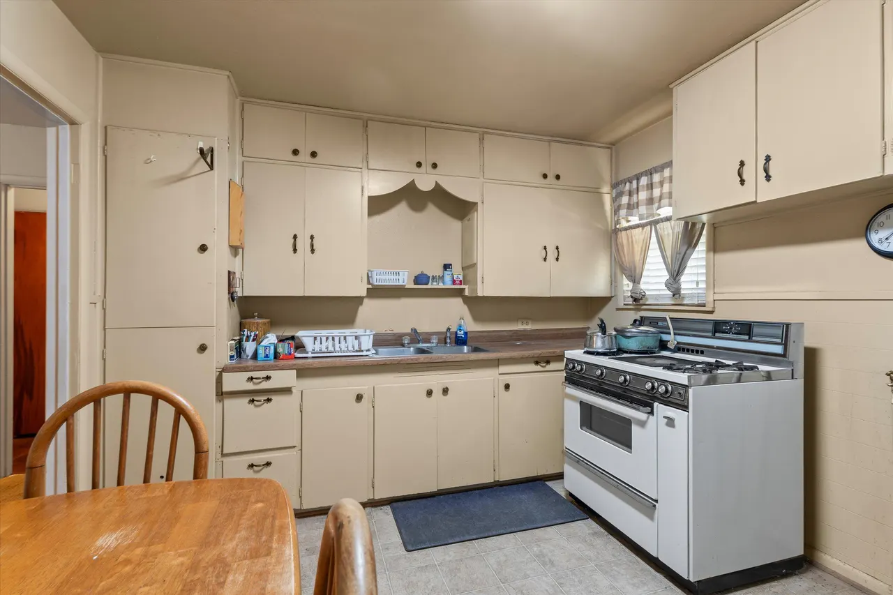 Photo 8 — 1838 8th Street, Levelland, TX 79336
