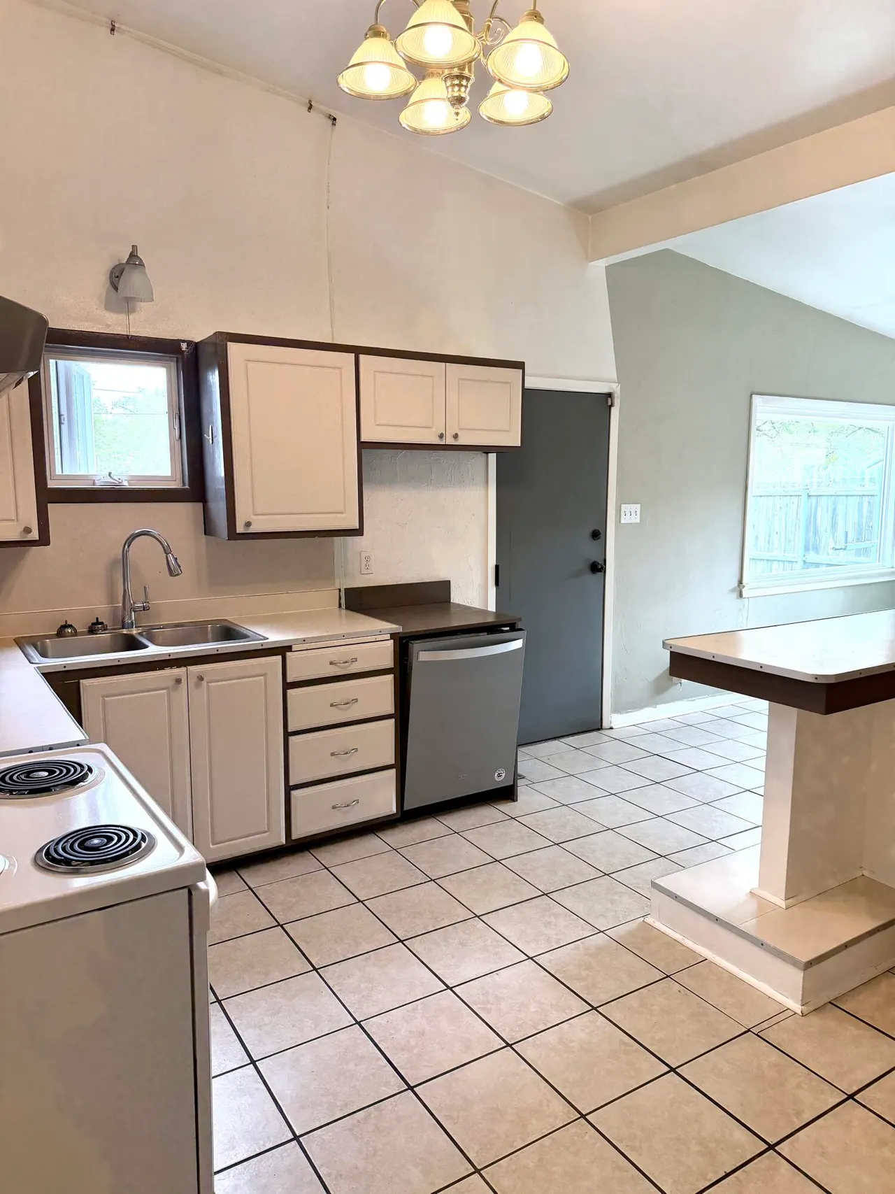Photo 9 — 4520 44th Street, Lubbock, TX 79414
